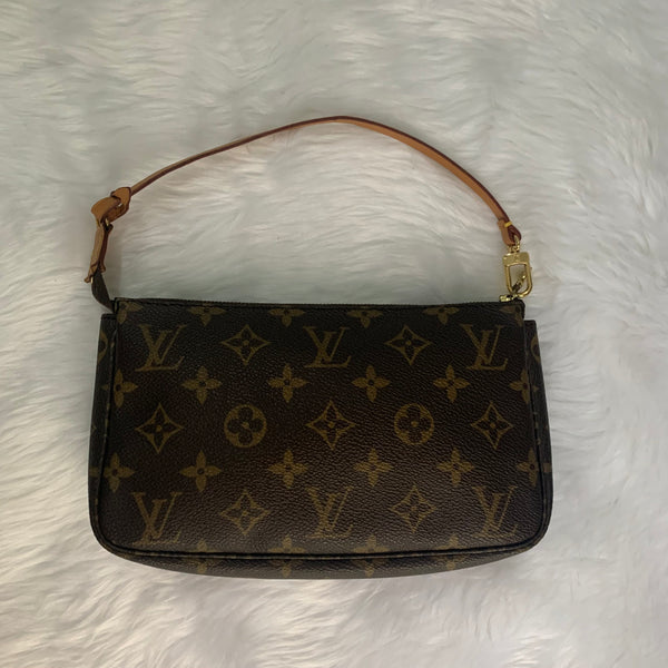 Preloved Louis Vuitton Pochette in Monogram – Gachi